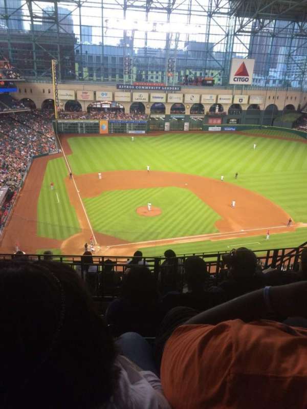 Daikin Park, bloc: 422, rangée: 4, place: 11