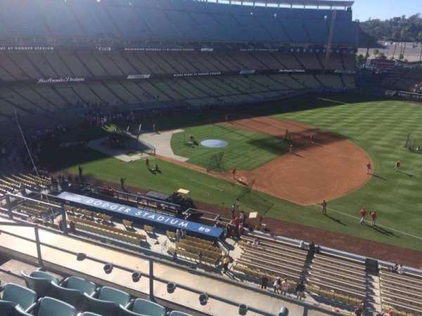 Dodger Stadium, bloc: 28RS, rangée: E, place: 6
