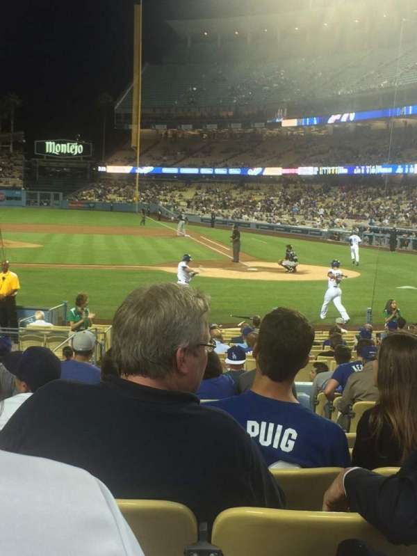 Dodger Stadium, bloc: 13FD, rangée: N, place: 3