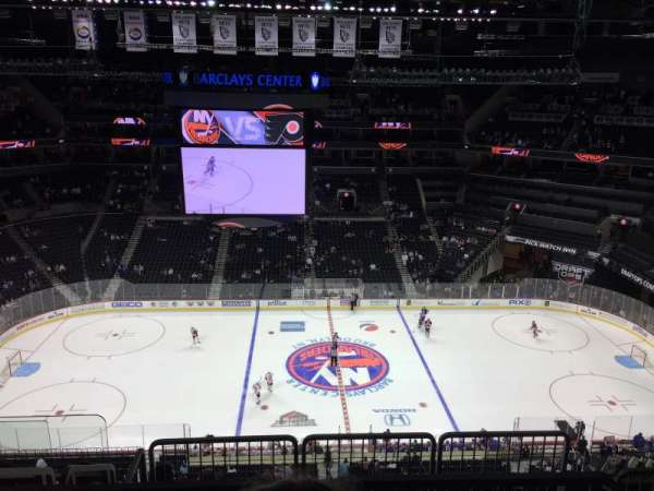 Barclays Center, bloc: 207, rangée: 7, place: 18