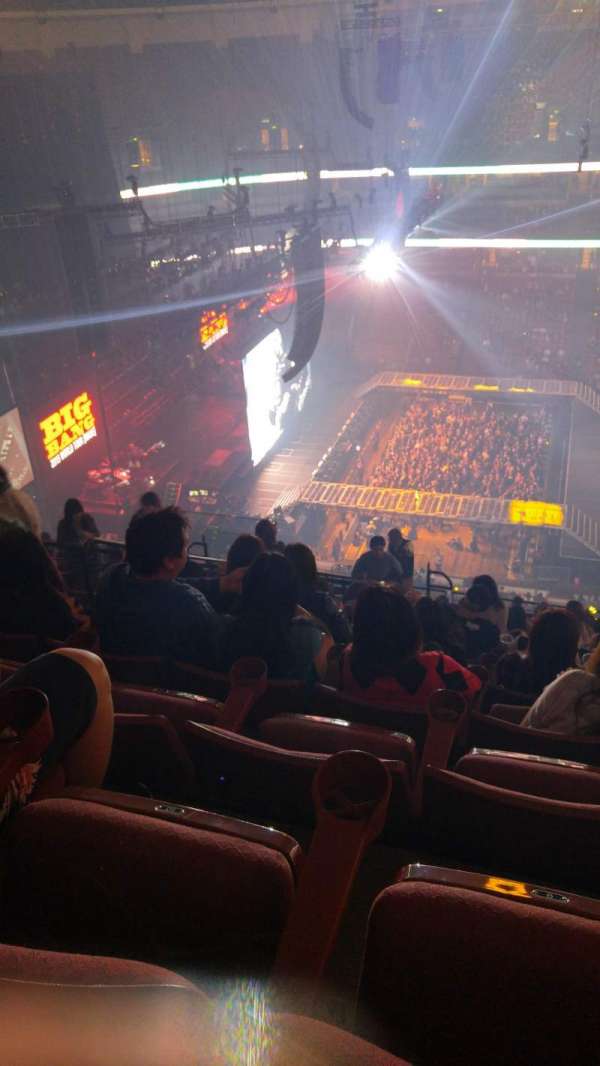 Honda Center, bloc: 412, rangée: R, place: 8