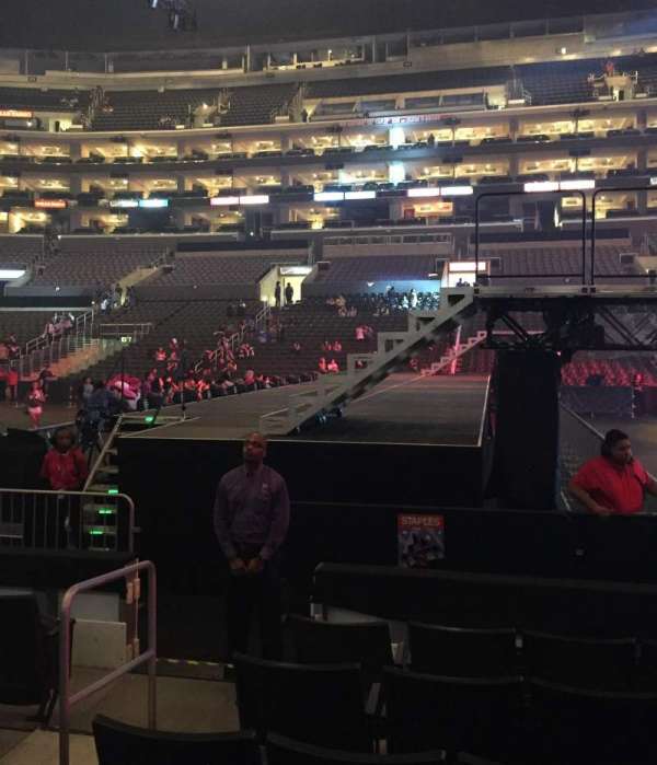 Crypto.com Arena, bloc: 119, rangée: 6, place: 18