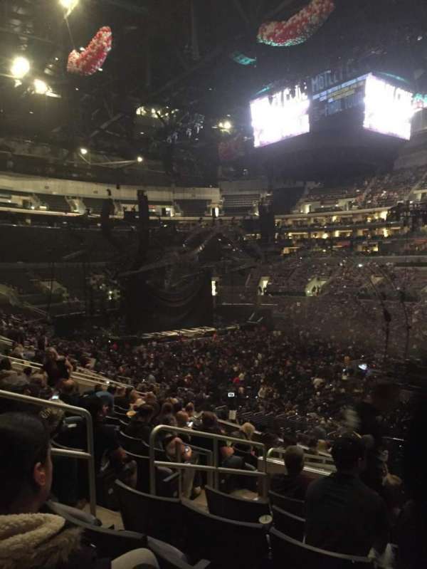Crypto.com Arena, bloc: PR11, rangée: 12, place: 9