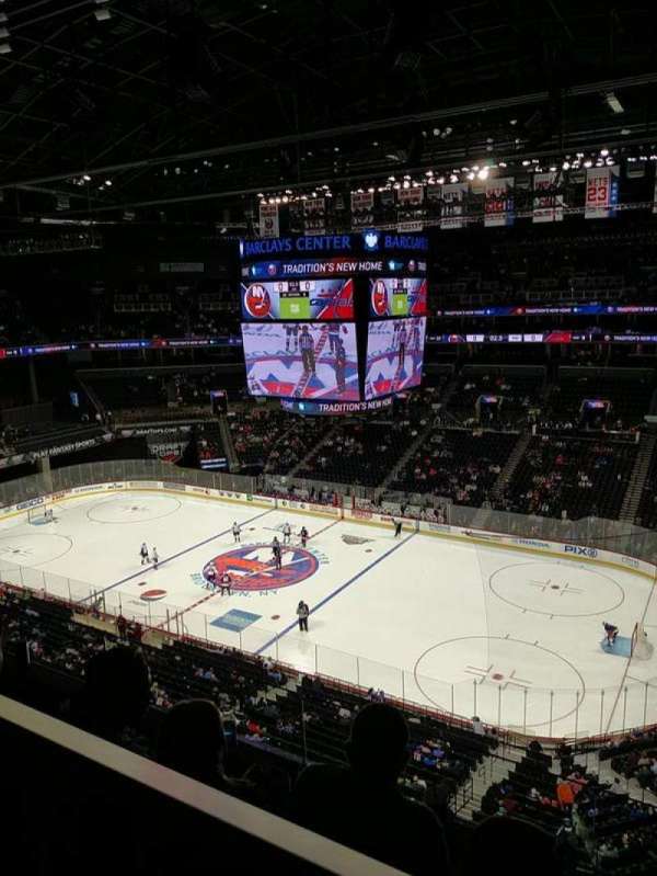 Barclays Center, bloc: 222, rangée: 3