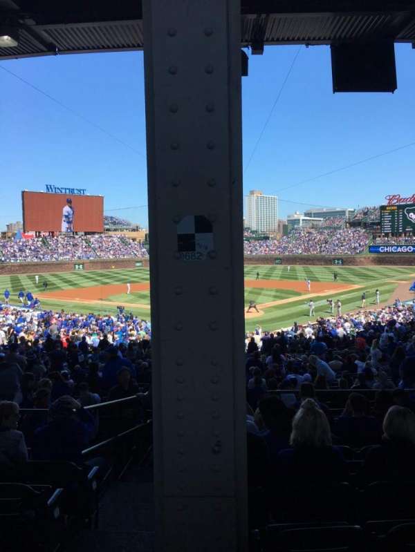 Wrigley Field, bloc: 217, rangée: 9, place: 1