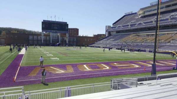 Bridgeforth Stadium, bloc: 120, rangée: l, place: 17