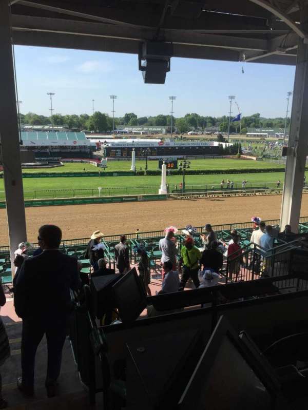 Churchill Downs, bloc: 317, rangée: h, place: 8
