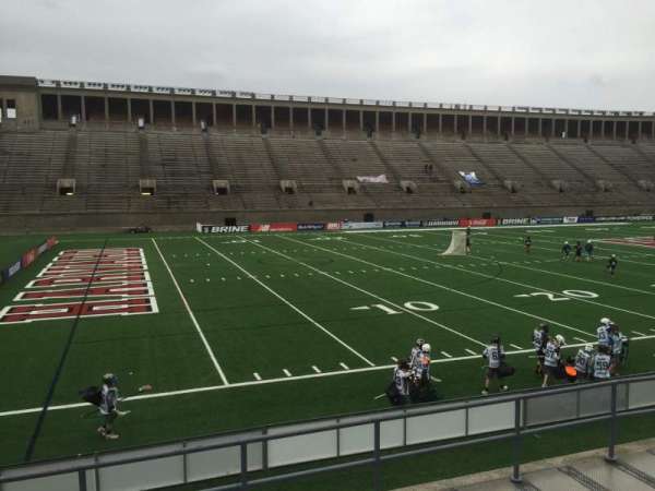 Harvard Stadium, bloc: 36, rangée: D, place: 6