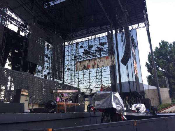 Irvine Meadows Amphitheatre, bloc: Orchestra Pit, rangée: 2, place: 72