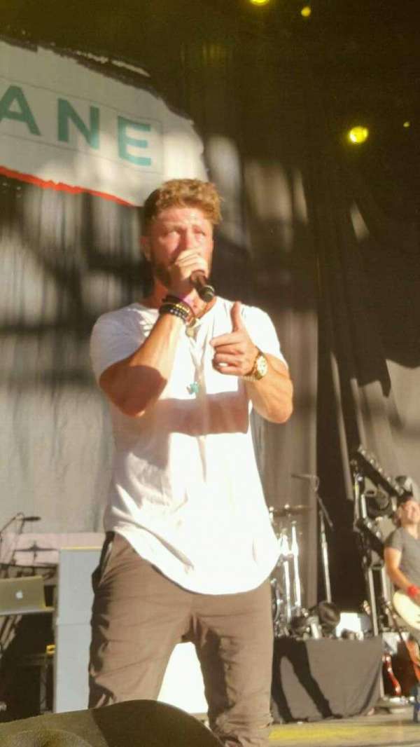 Dos Equis Pavilion, bloc: pit
