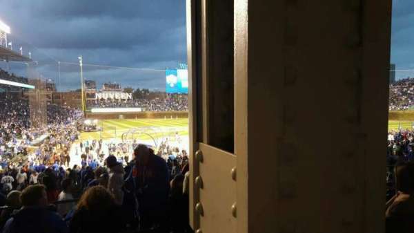 Wrigley Field, bloc: 220, rangée: 7, place: 22