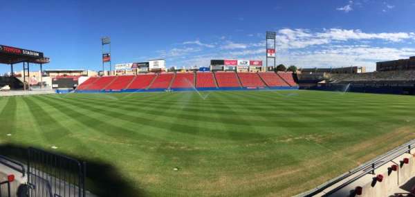 Toyota Stadium, bloc: 107, rangée: 2, place: 8