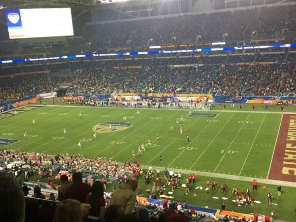 Hard Rock Stadium, bloc: 342, rangée: 9, place: 17