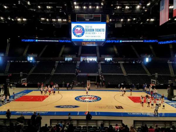 Nassau Veterans Memorial Coliseum, bloc: 17, rangée: 7, place: 7