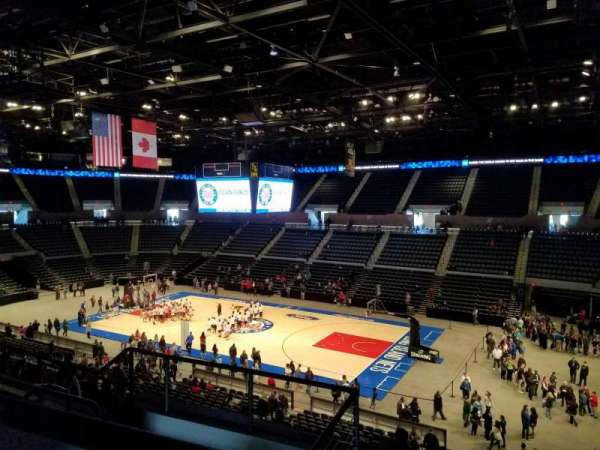Nassau Veterans Memorial Coliseum, bloc: 240, rangée: 5, place: 6