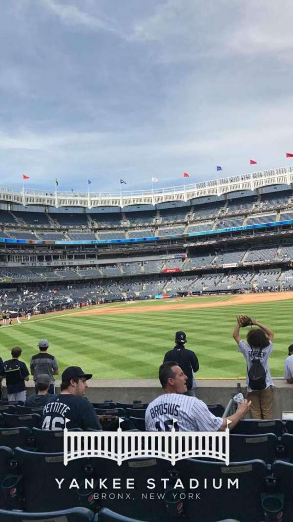 Yankee Stadium, bloc: 104, rangée: 5, place: 14