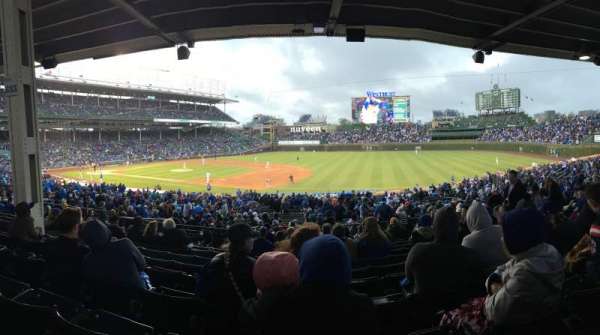 Wrigley Field, bloc: 227, rangée: 11, place: 12