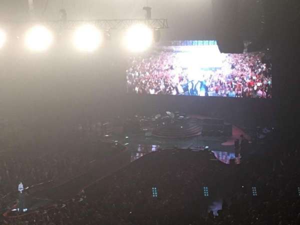 T-Mobile Center, bloc: 227