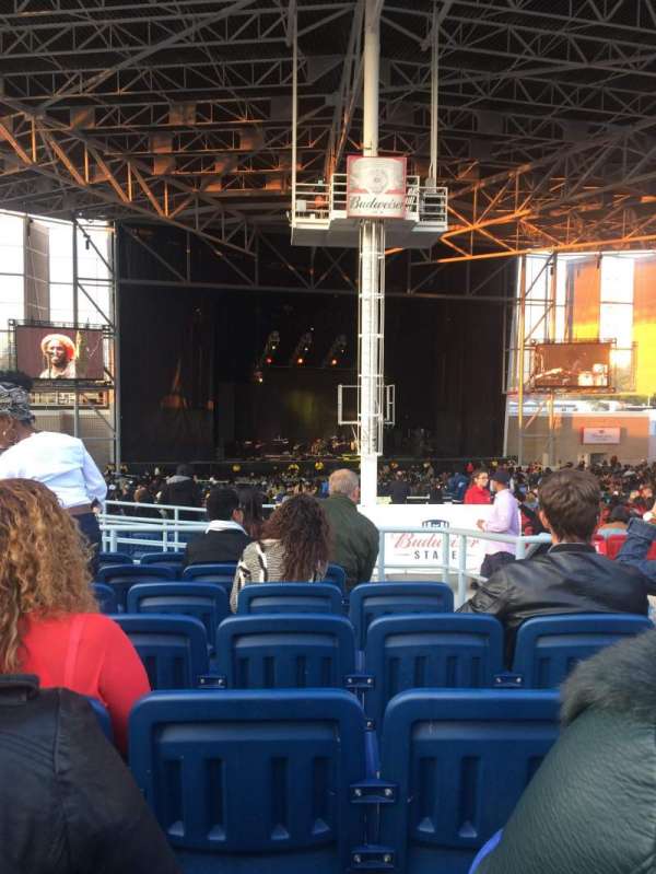 RBC Amphitheatre, bloc: 407, rangée: g, place: 3