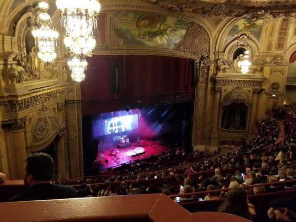 Chicago Theatre, bloc: Balcony Box 8, rangée: A, place: 63