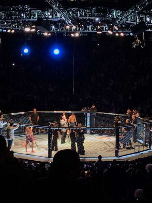 Barclays Center, bloc: 6, rangée: 18, place: 1