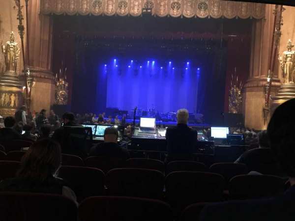 Beacon Theatre, bloc: Orchestra C, rangée: T, place: 112