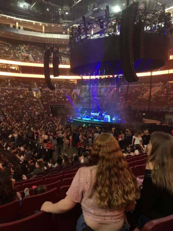 Xfinity Mobile Arena, bloc: 114, rangée: 13, place: 5