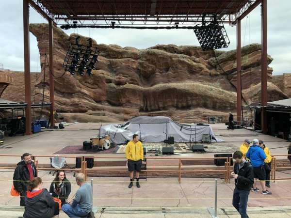 Red Rocks Amphitheatre, bloc: Center Left, rangée: 6, place: 50