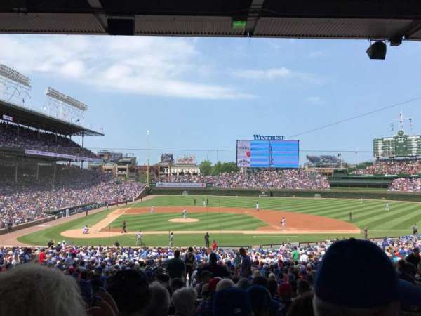 Wrigley Field, bloc: 222, rangée: 9, place: 18