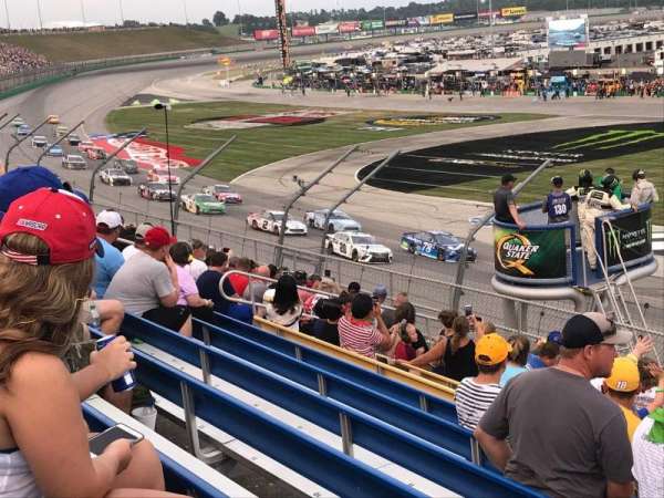 Kentucky Speedway, bloc: Grandstand 3M, rangée: 11, place: 1