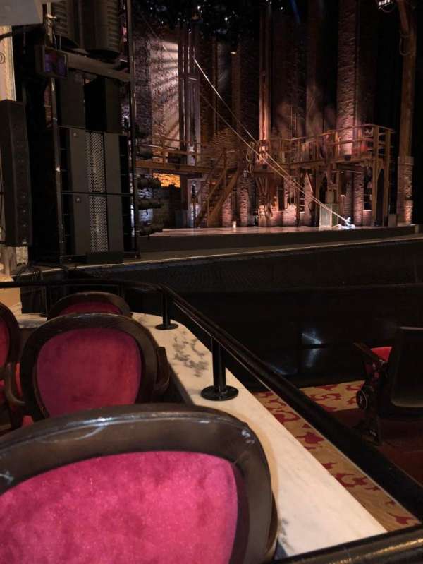 KeyBank State Theatre, bloc: Box B, rangée: 1, place: 1