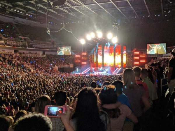 Intrust Bank Arena, bloc: 105, rangée: L, place: 12