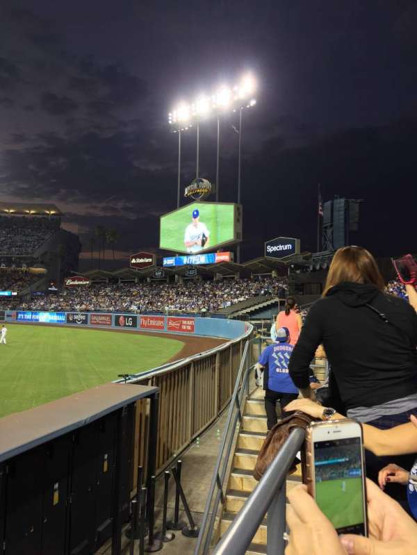 Dodger Stadium, bloc: 304PR, rangée: A, place: 1-5