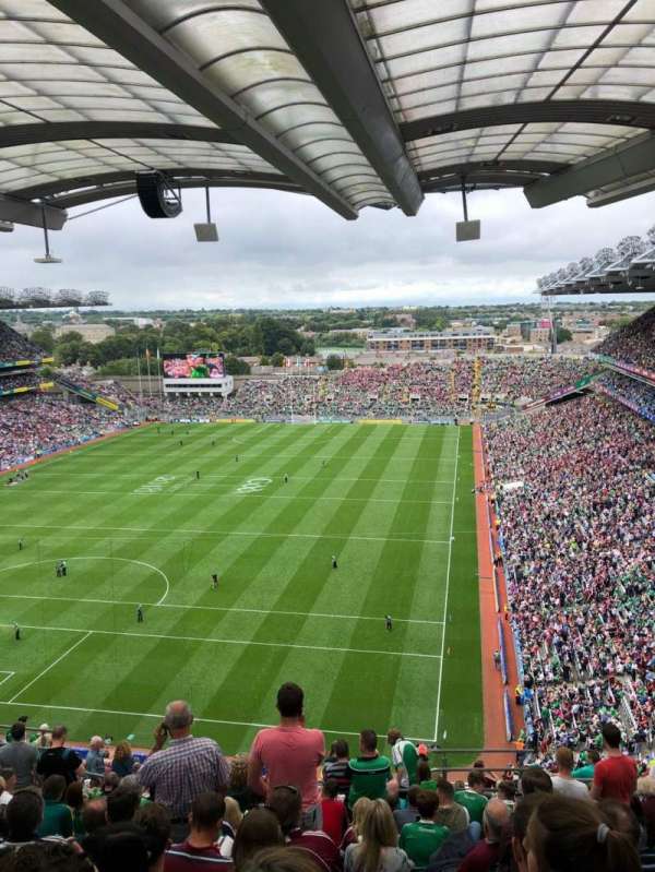 Croke Park, bloc: 715, rangée: U, place: 28