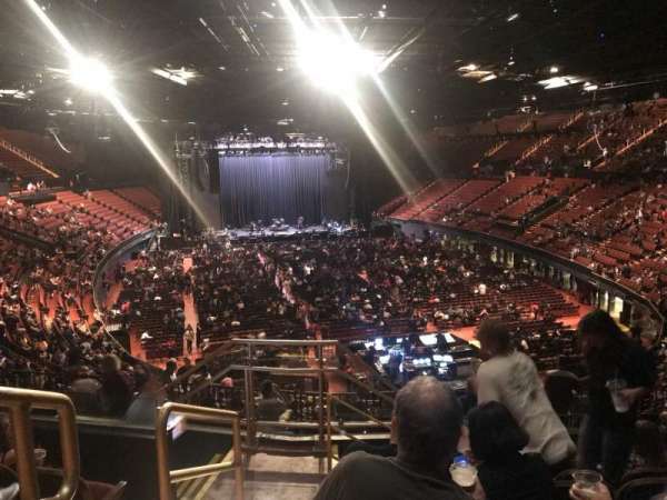 Kia Forum, bloc: 235, rangée: 7, place: 1