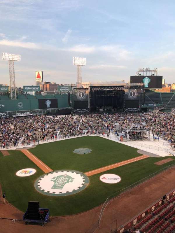 Fenway Park, bloc: DTC 2, rangée: 1, place: 5
