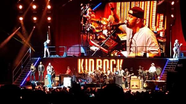 Ruoff Music Center, bloc: G, rangée: X, place: 21