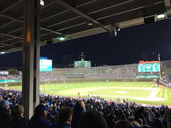 Wrigley Field, bloc: 214, rangée: 10, place: 15