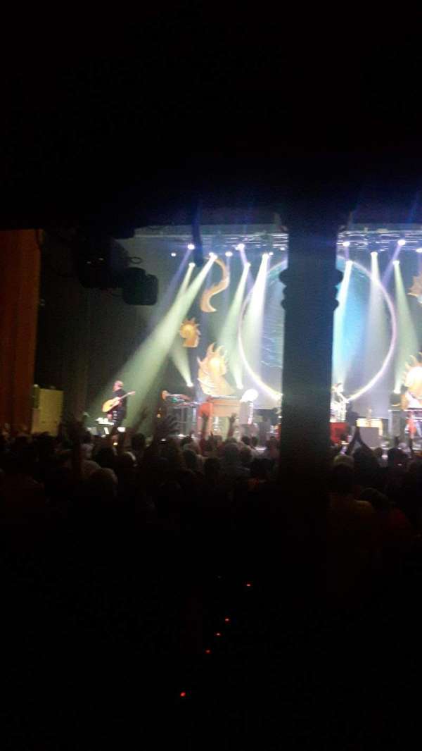 Ryman Auditorium, bloc: MF-4, rangée: P, place: 8