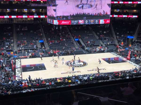 State Farm Arena, bloc: T24, rangée: C9