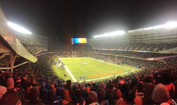 Soldier Field, bloc: 325, rangée: 10, place: 5