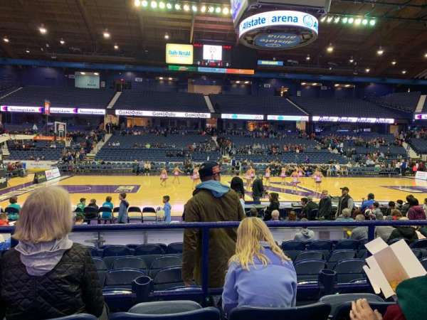 Allstate Arena, bloc: 110, rangée: C, place: 13