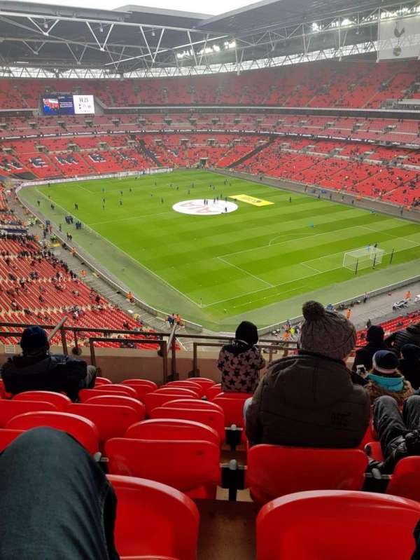 Wembley Stadium, bloc: 544, rangée: 10, place: 145
