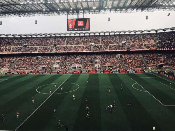San Siro, bloc: 225, rangée: 1