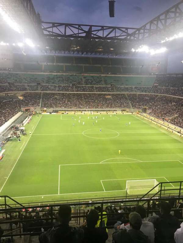 San Siro, bloc: 212