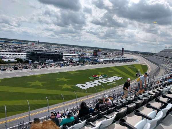 Daytona International Speedway, bloc: 344, rangée: 18, place: 18