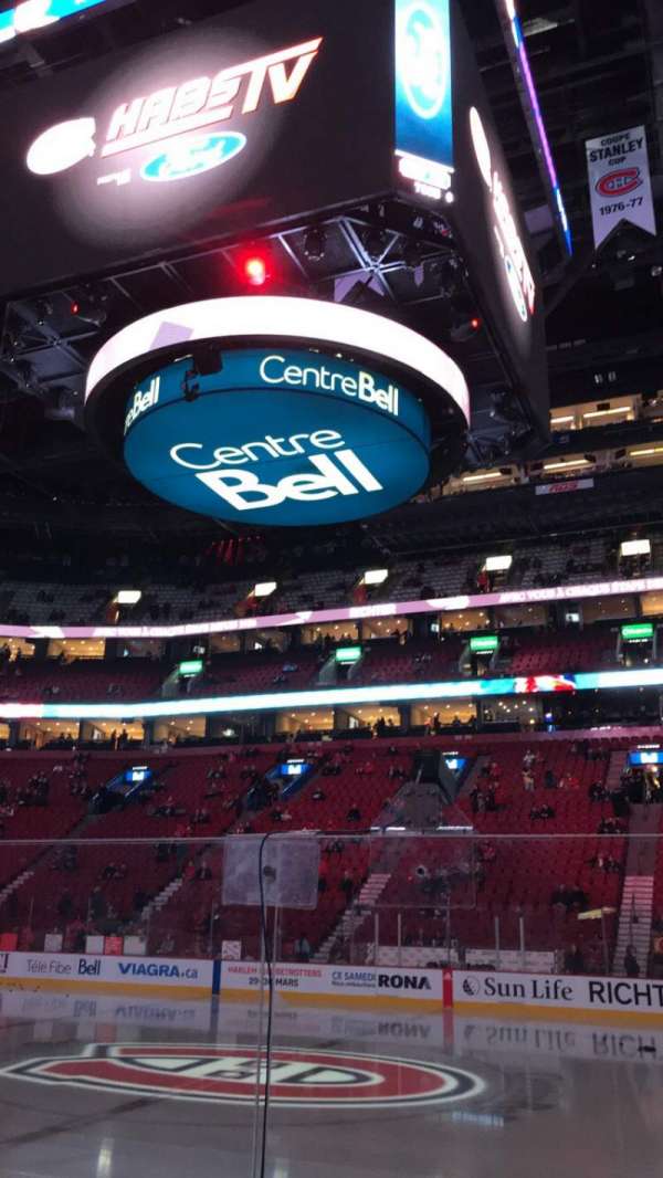Centre Bell, bloc: 124, rangée: EE, place: 9