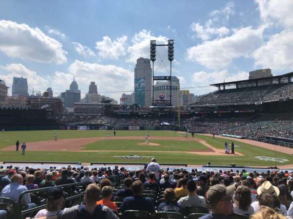 Comerica Park, bloc: 132, rangée: 30, place: 14