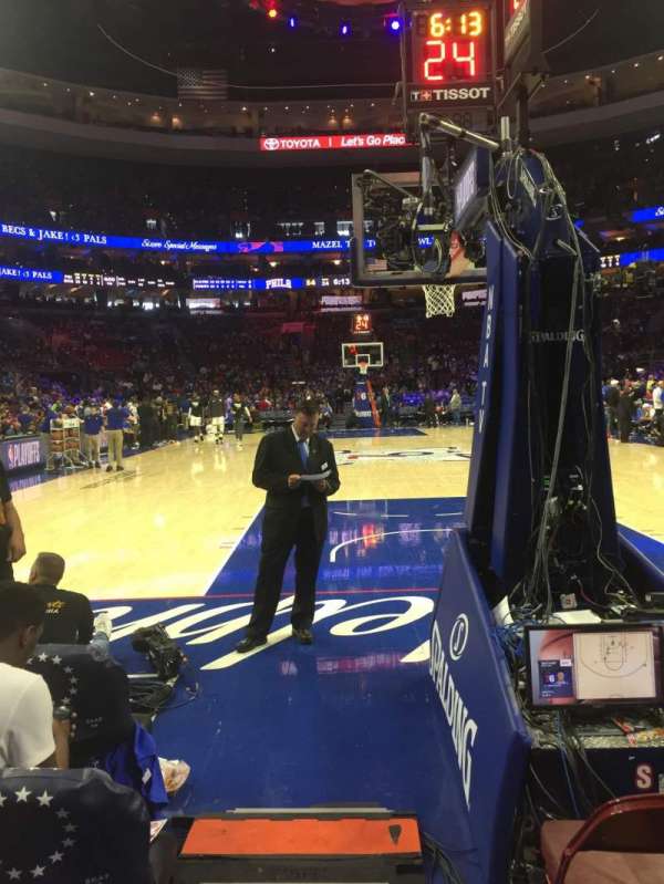 Xfinity Mobile Arena, bloc: 117, rangée: 1, place: 1