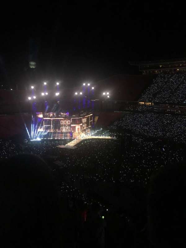 Arrowhead Stadium, bloc: 324, rangée: 18, place: 13-14